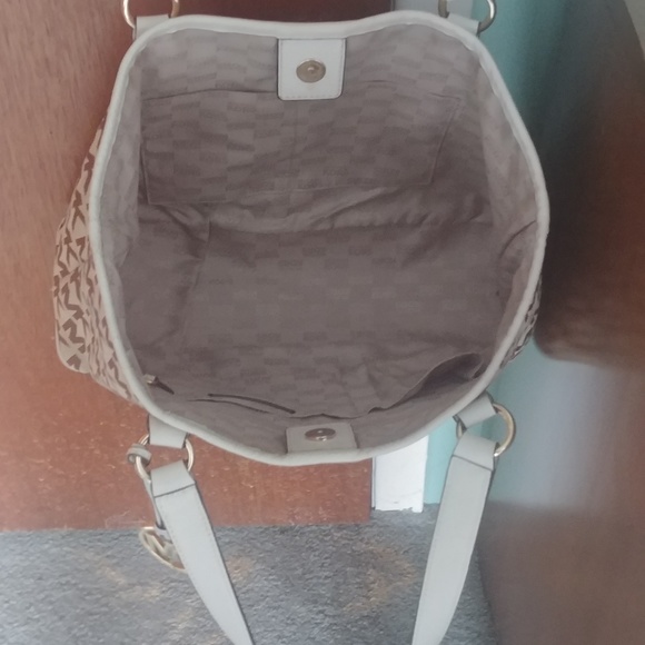 Michael Kors large bag - Picture 2 of 2